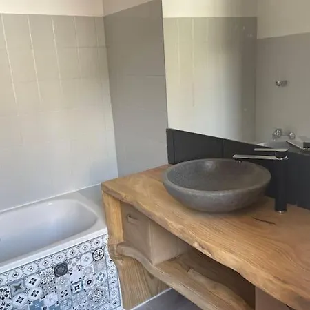 T2 Au Coeur De Luchon Apartment *